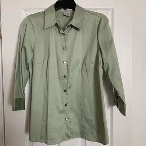 Ladies Van Heusen Blouse